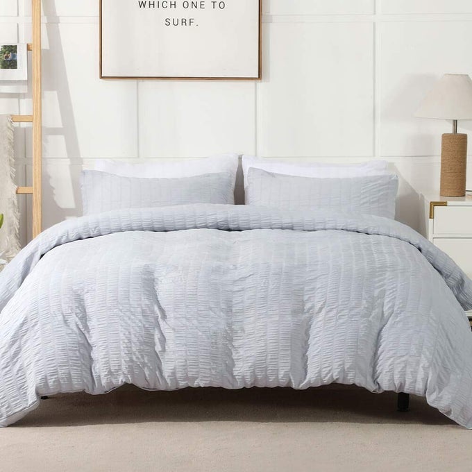 SEERSUCKER DUVET COVER SET QUEEN SIZE 90 X 90 INCHES 3 PIECES 1 DUVET COVER 2 PILLOW CASES LIGHT GRAY ULTRA SOFT WASHED MICROFIBER TEXTURED DUVET COVER WITH ZIPPER CLOSURE CORNER TIES