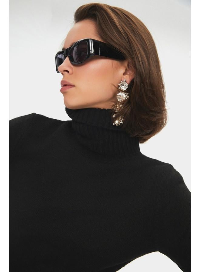 جون كنزة بياقة مدورة أساسية من جوني - أسود - Image 4