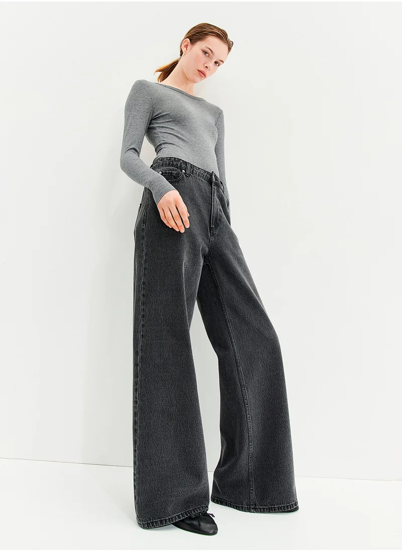 H&M Open-Back Thong Body