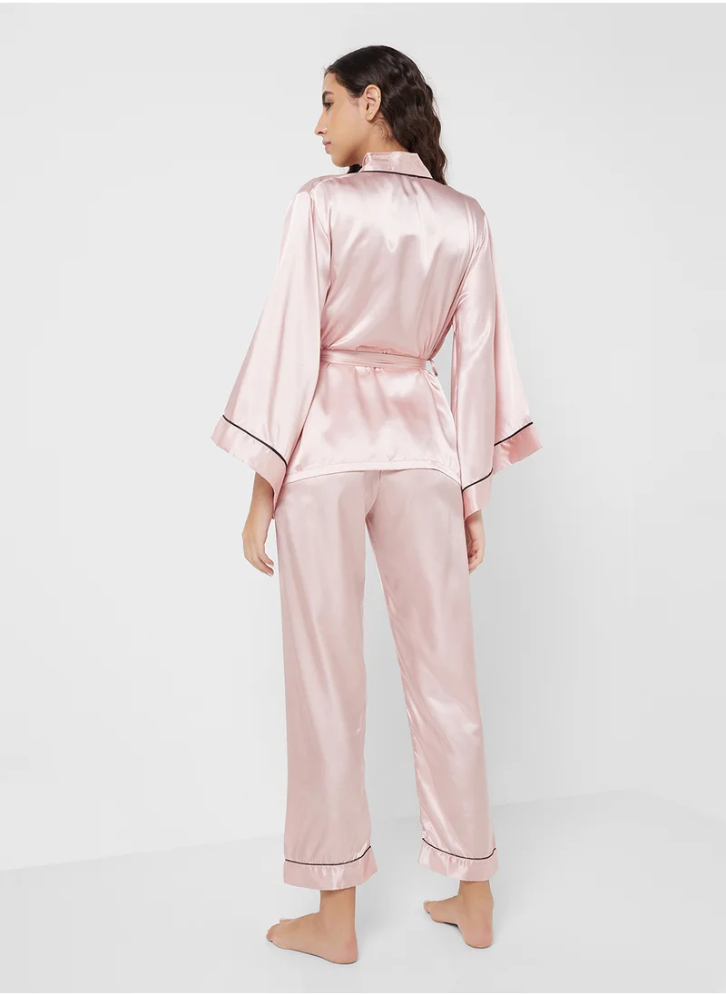 جينجر Satin Robe with Belt & Pyjama Set