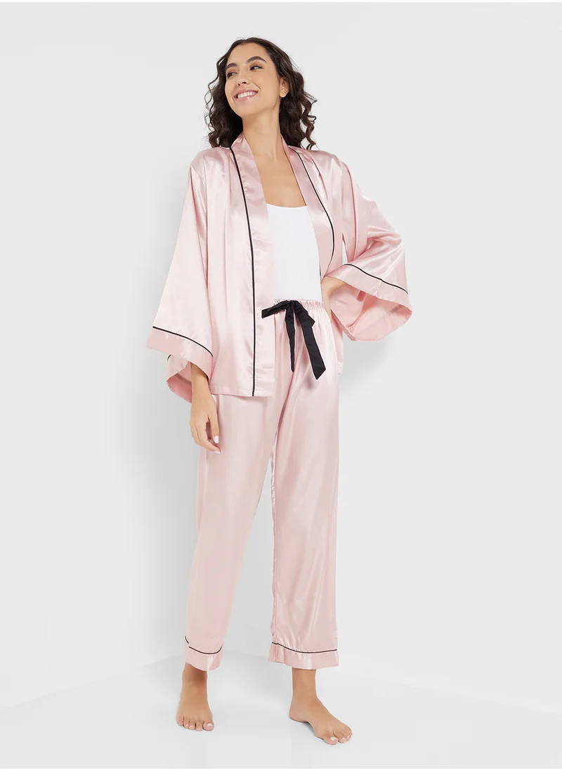 جينجر Satin Robe with Belt & Pyjama Set