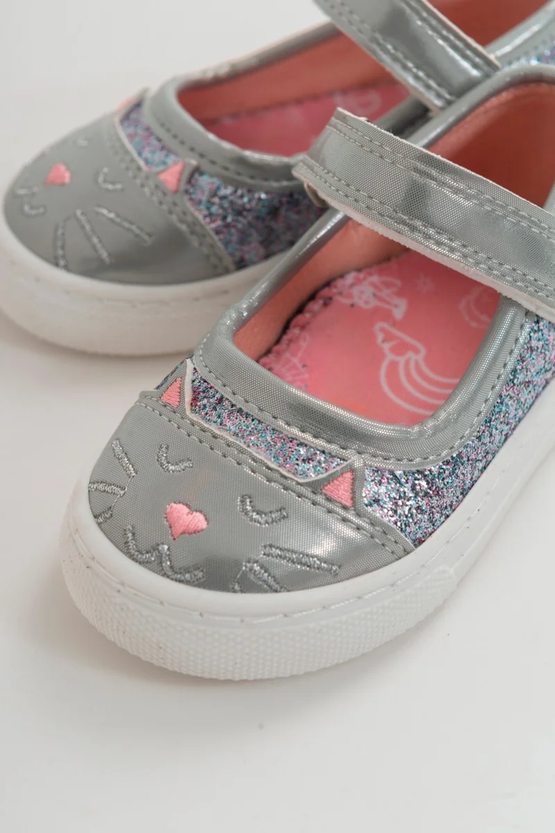 Mnpc Girls Gray Orthopedic Supported Cat Ballerina