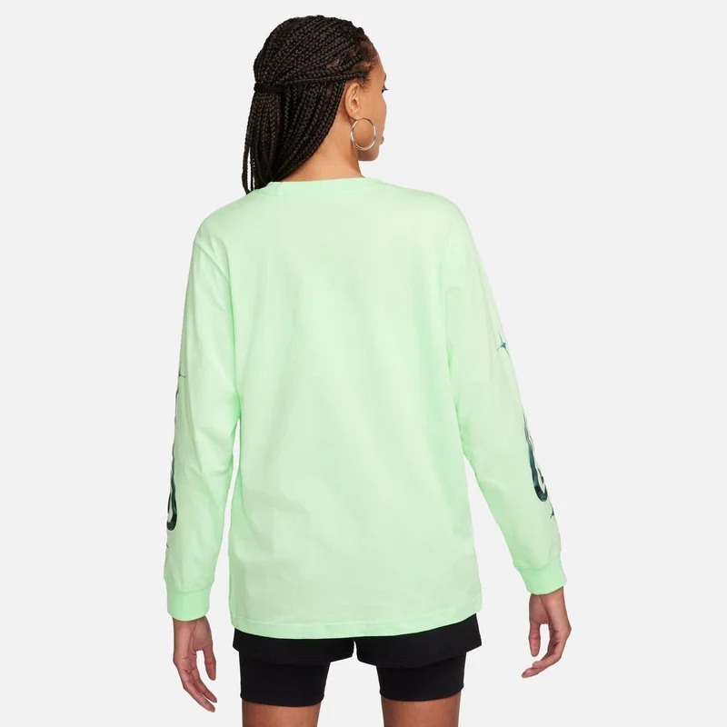 Nike Women's Sportswear Long-Sleeve T-Shirt