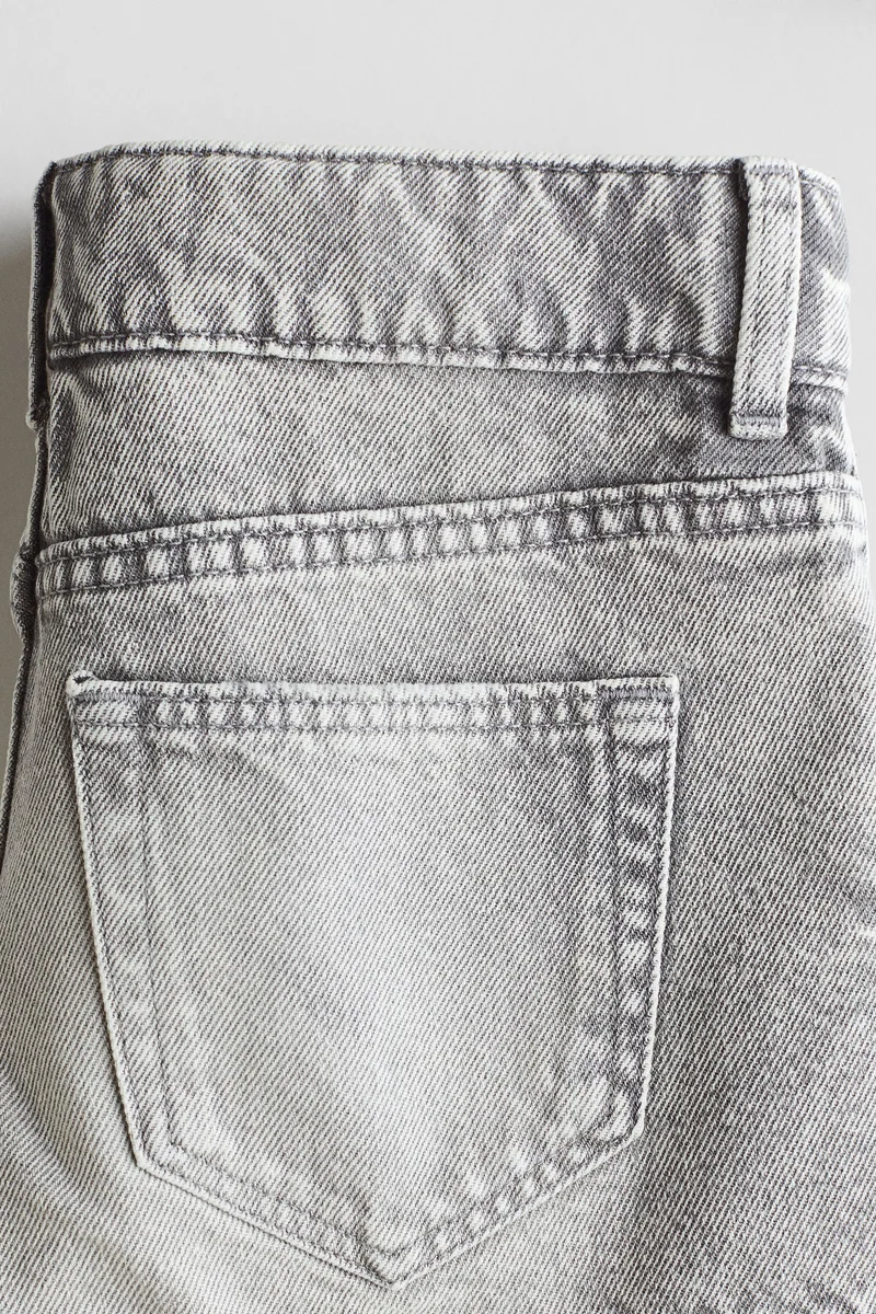 H&M Relaxed Fit Denim shorts