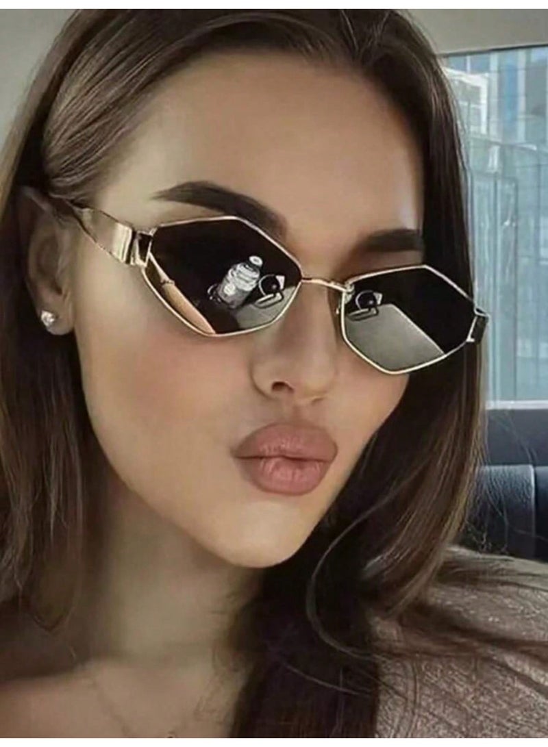 نظارات شمسية نسائية 2 قطعة بإطار معدني بتصميم هندسي عصري، إكسسوار أنيق للصيف والشاطئ والسفر - Image 4