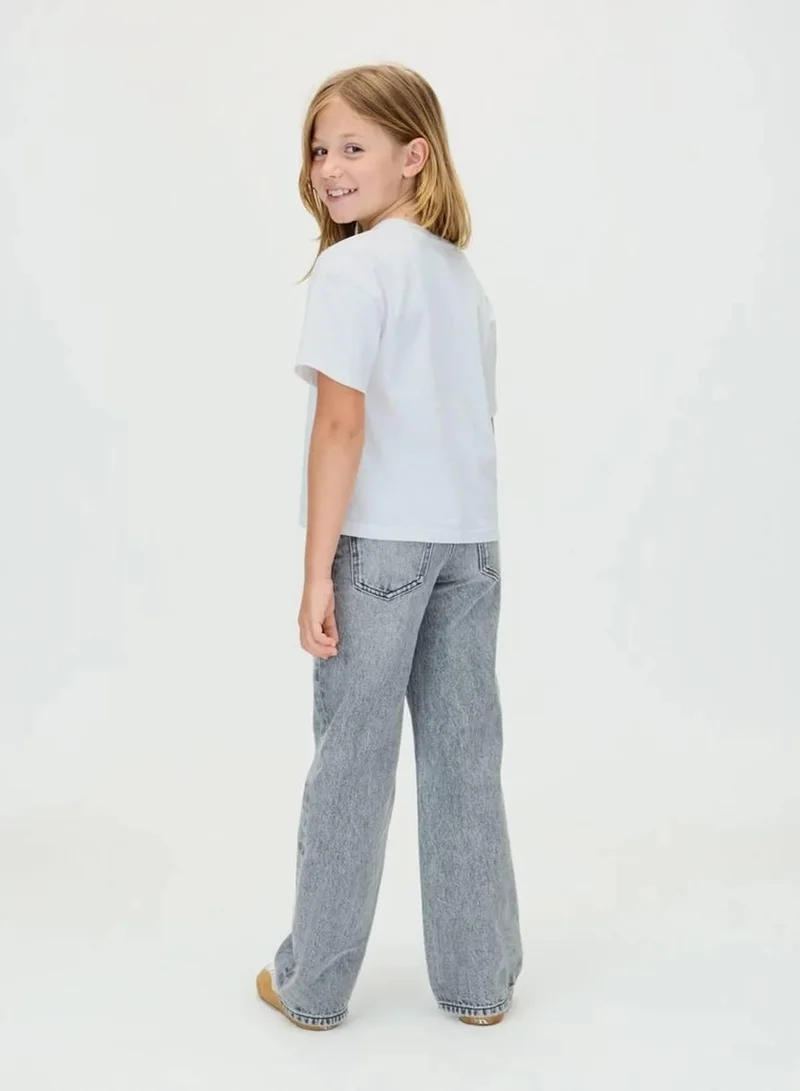 Calvin Klein Jeans Bright White Logo T-Shirt for Women | Best Price UAE