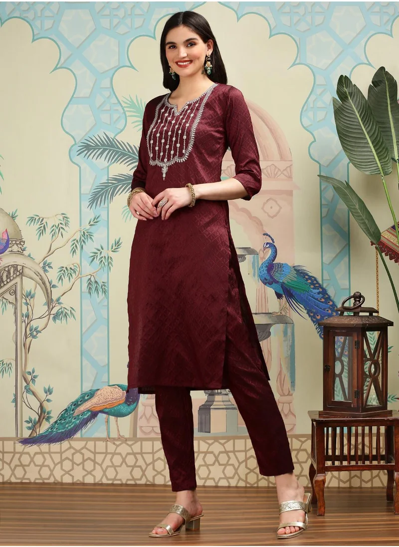 آي شين Straight Fit Woven Design Pattern Round Neck Three-Quarter Sleeves Maroon Colour Woven Silk Kurta Set for Women with Semi Elastic Closure - Blending Tradition with Modern Style