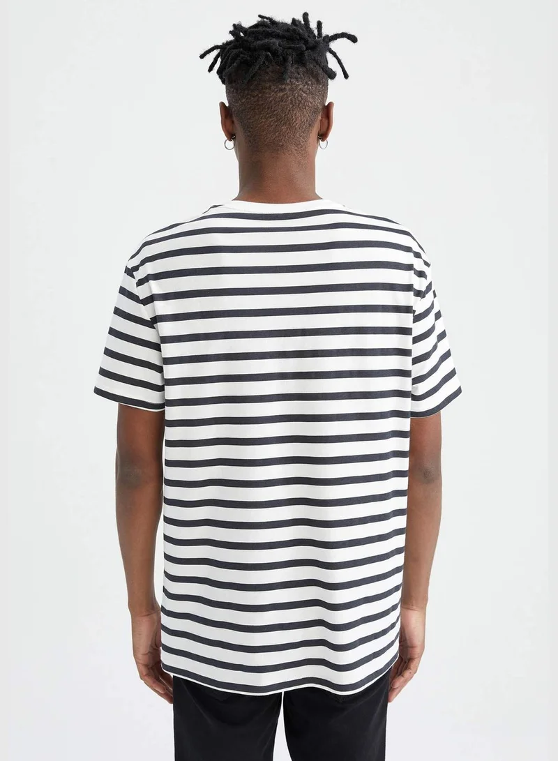 ديفاكتو Man Regular Fit Crew Neck Short Sleeve Knitted T-Shirt