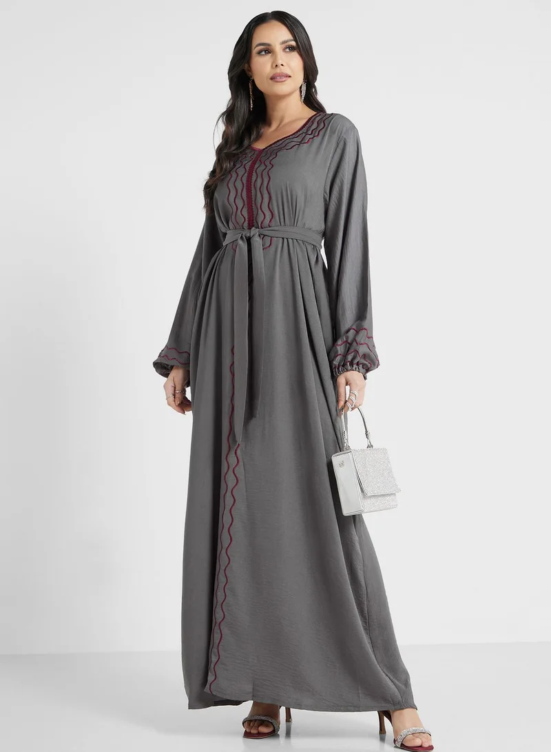 hayas closet Embroidered Belted Jalabiya