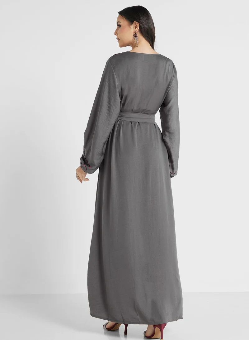 hayas closet Embroidered Belted Jalabiya