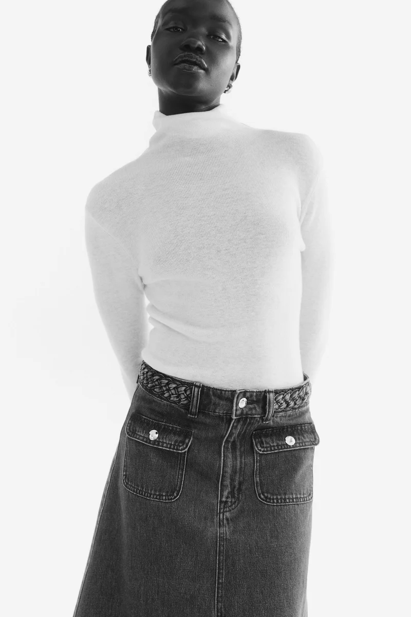 اتش اند ام تنورة دنيم بحواف مجدولة