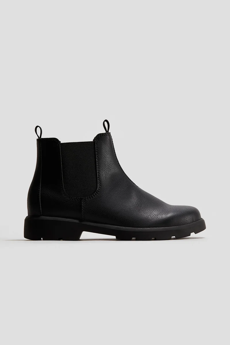 اتش اند ام بووت تشيلسي