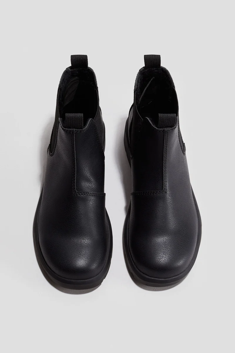 اتش اند ام بووت تشيلسي