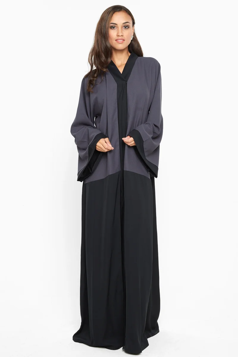 النخبة A casual abaya in black and grey -AJ575A