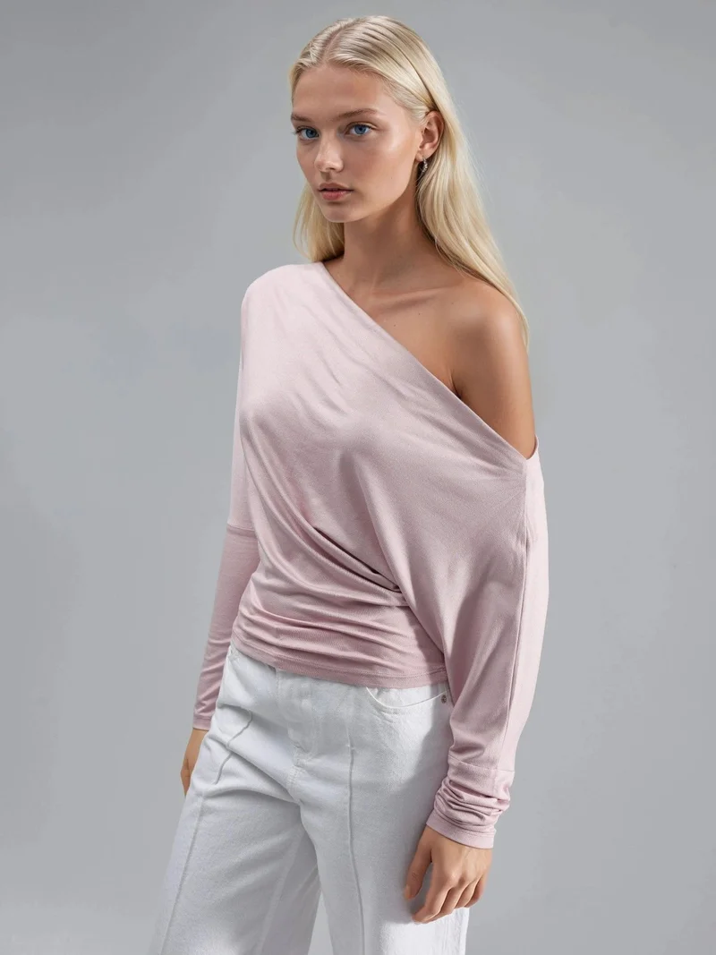 بوسيم بلوزة بياقة قارب من بوزم