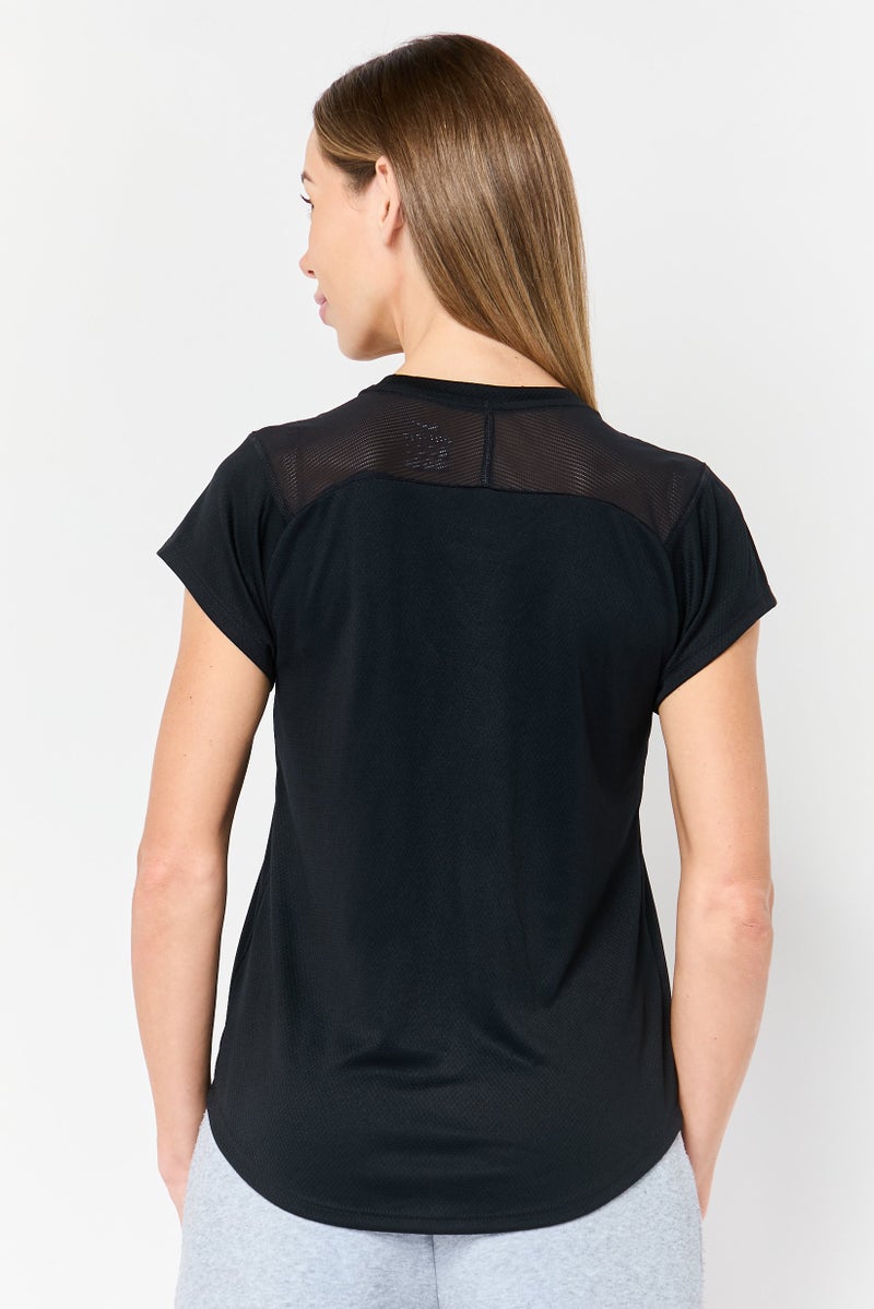 Nike تي شيرت جري للنساء بقصة قياسية بأكمام قصيرة، أسود - Image 2