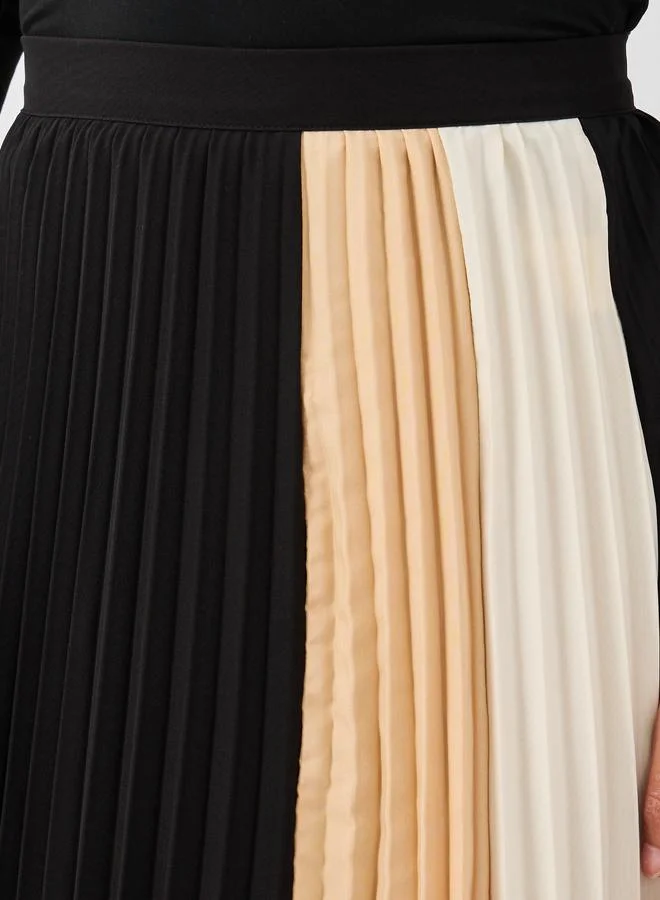 Styli Styli Color Block Pleated A-Line Midi Skirt