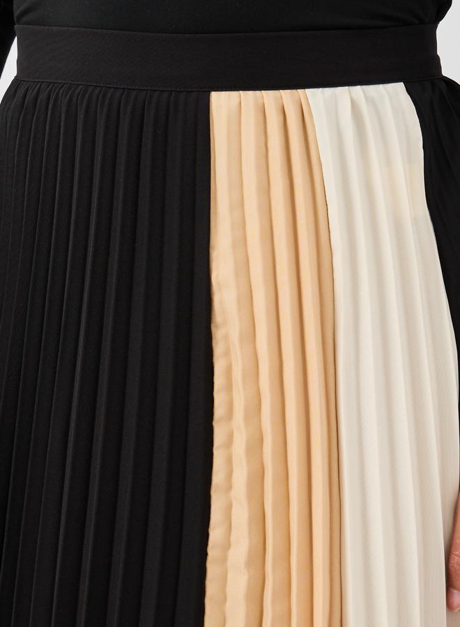 Styli Styli Color Block Pleated A-Line Midi Skirt  - Image 3