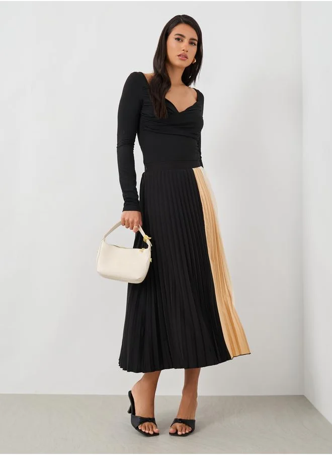 ستايلي Styli Color Block Pleated A-Line Midi Skirt