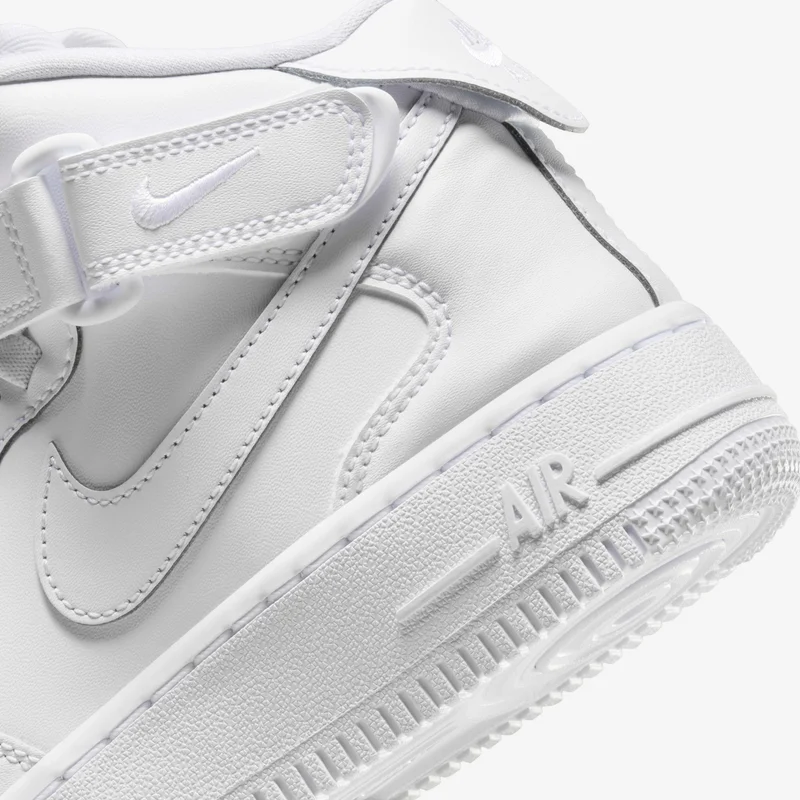 Nike Kids' Air Force 1 Mid EasyOn Shoes