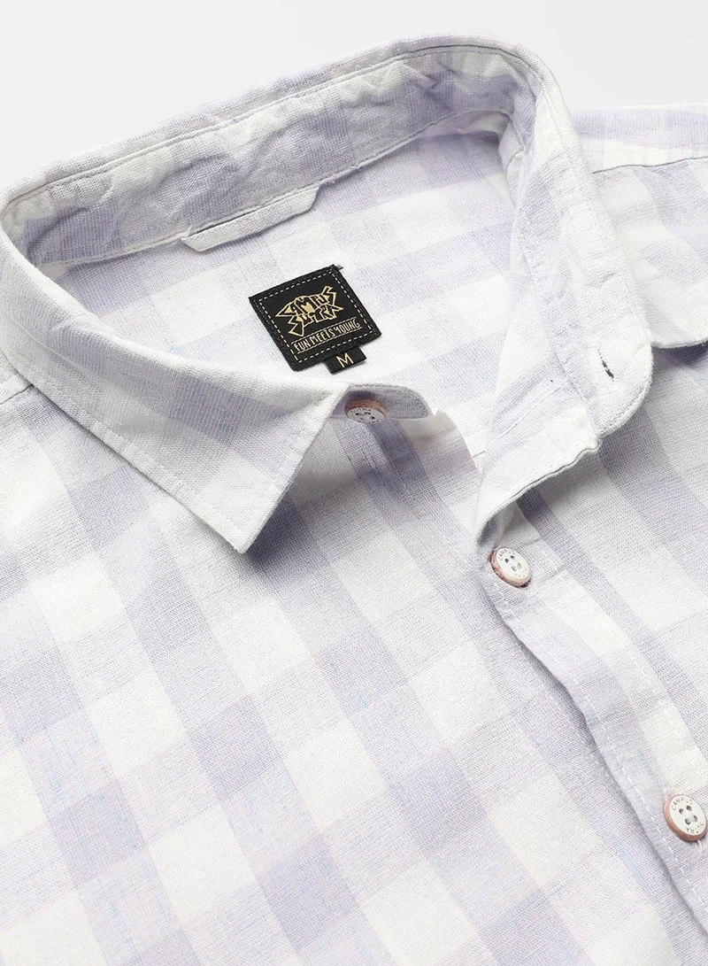 Campus Sutra Campus Sutra Men's Lavender Checkered Button Up Spread Collar Shirt For Casual Wear | Regular Fit | Cotton Blend Shirt Crafted With Long Sleeve, Comfort Fit & High-Performance For Everyday Wear