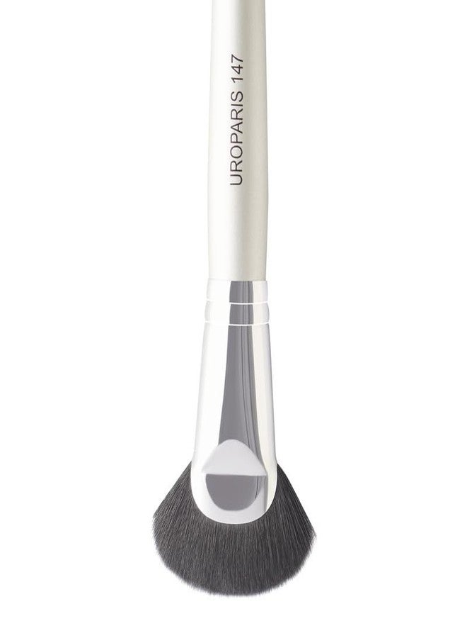 UROPARIS 147 Fan Brush for Makeup | Crafted with Natural Bristles & Wooden Handle | Perfect for Sculpting, Contouring, Highlighting - Silver (1 Piece) - Image 4