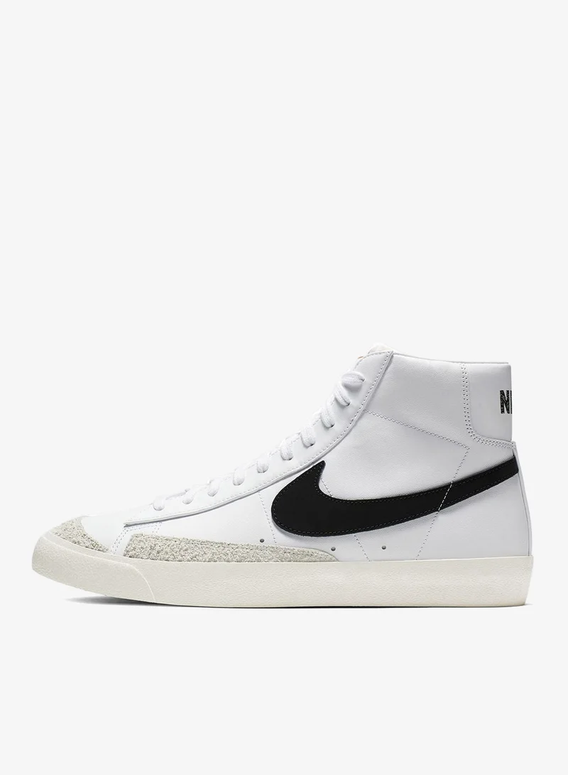 نايكي حذاء رياضي باربطة