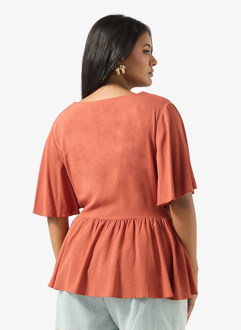 جينجر بلس بلوزة مطرزة بياقة على شكل حرف  بوهيمية - Image 5