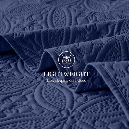 WURUIBO Full/Queen Quilt Set Navy Blue, Microfiber Lightweight Bedspreads, Ultrasonic Embossed Solid Coverlet, Thin Bedding Set for All Season, Soft Breathable Bed Cover(1 Quilt, 2 Pillow Shams) - Image 5