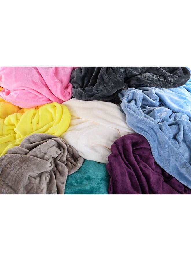 منترا بطانية مايكروفيبر 130x152 كريمي - Image 3