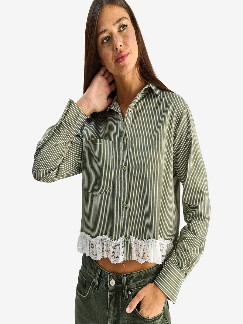 بيانكو لوتشي LUCCI Striped Crop Button-Front Shirt
