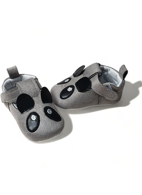Baby girls shoes with panda design