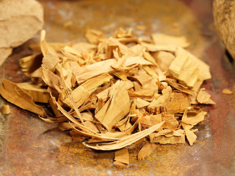 TC SONS Sandalwood Flakes Chilka Mysore Sandalwood Chips Sandalwood Chips Scraps Chandan Lakdi Flakes Chilka Hawan Samagri for Healing Meditation Haven Spiritual Supplies 100 gram - Image 1
