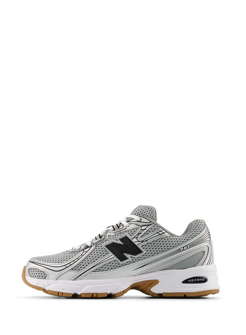 New Balance 740