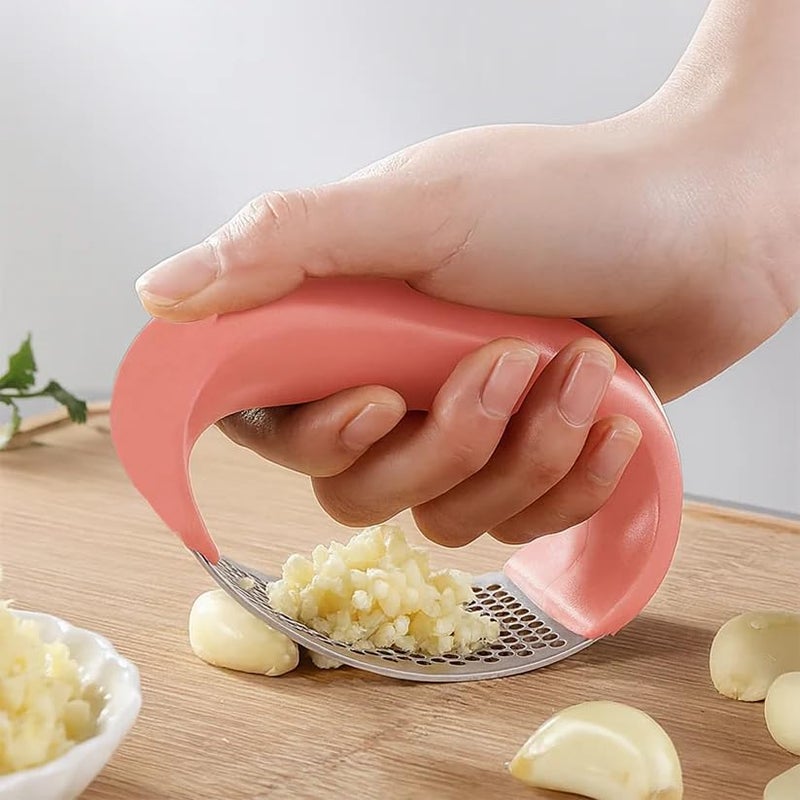 SUPERMOM Garlic Crusher - Curve Garlic Press with Stainless Steel Blade & ABS Handle, Handheld Crushing Tool, Mincer Tool for Kitchen, Durable & Portable Effortless Crushing, Chopping & Mincing (1 Pc) - Image 3