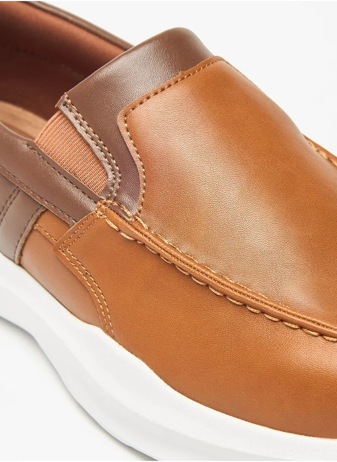 لي كوبر Men's Solid Slip-On Loafers