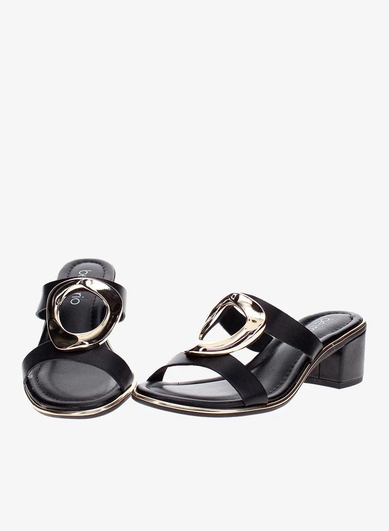 Beira Rio Black Beira Rio Women’s Flat Summer Footwear – Lightweight Slip-On Comfort with Stylish Casual Design for Women | Best Price UAE