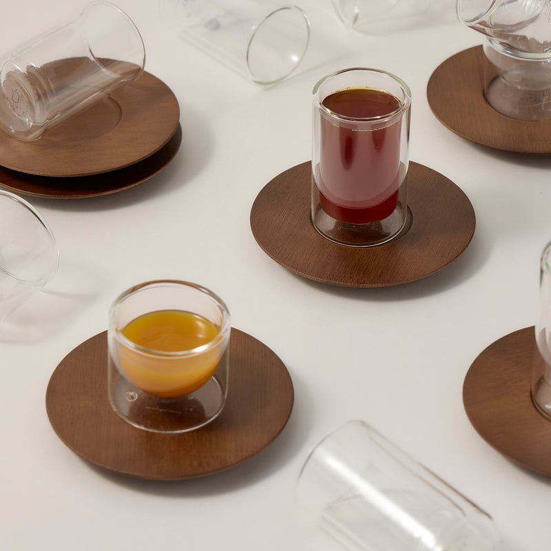 دلتي طقم أكواب شاي وفناجين قهوة سعودية زجاج وخشب 18 قطعة - Image 4