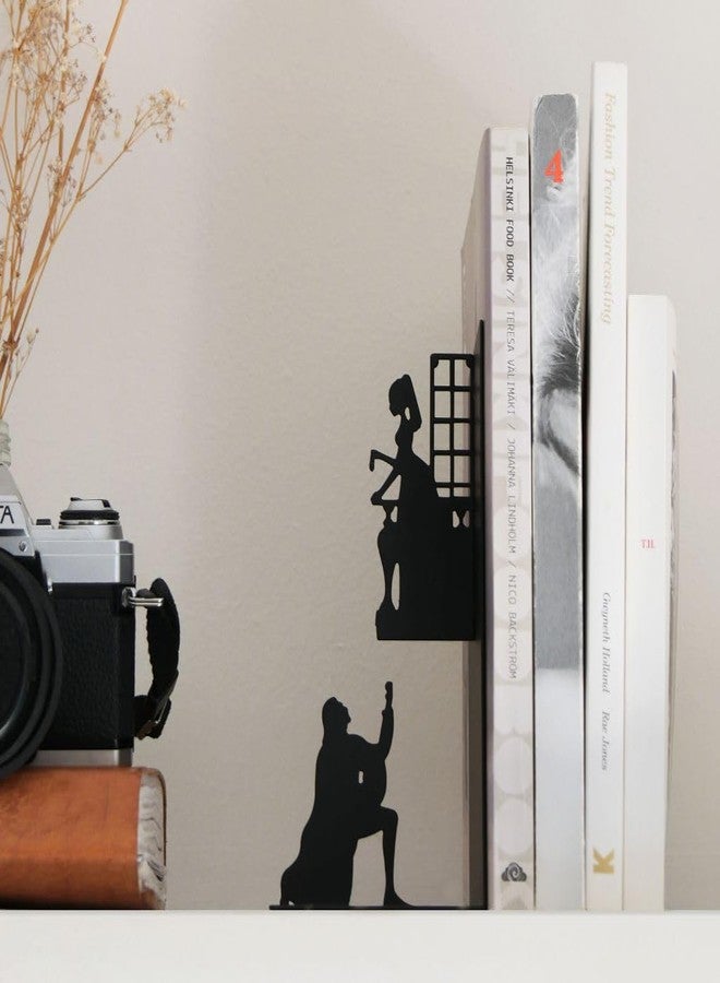 Balvi Romeo & Juliet Metal Bookend – Decorative Book Holder Inspired by Shakespeare's Classic Play – Ideal for Home and Office Décor – Durable Black Metal Construction – Sujetalibros - Image 3