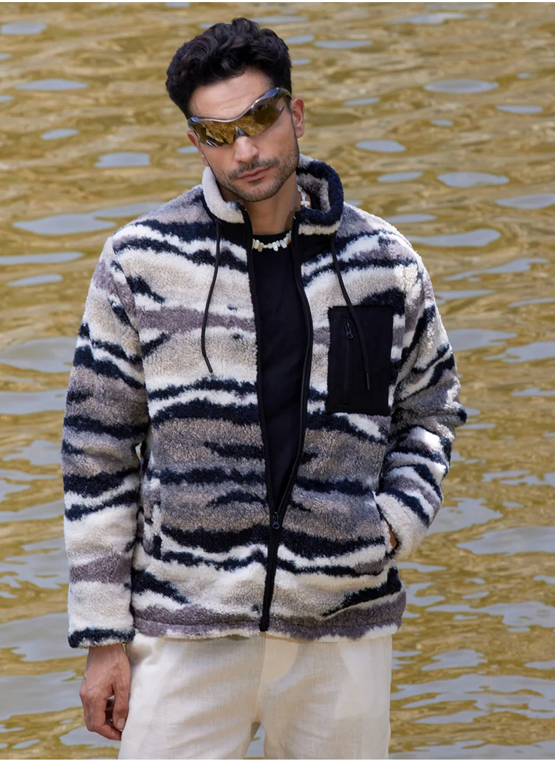 Campus Sutra Men's Midnight Black & Ivory White Camouflage Sherpa Puffer Jacket