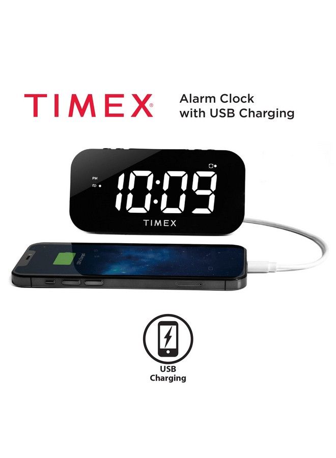 TIMEX ساعة منبه بشاشة كبيرة ومنفذ شحن USB بقوة 5 واط - ساعة منبه رقمية لغرفة النوم تشمل محول طاقة عالمي 100240 فولت (T1120Bblack) - Image 3