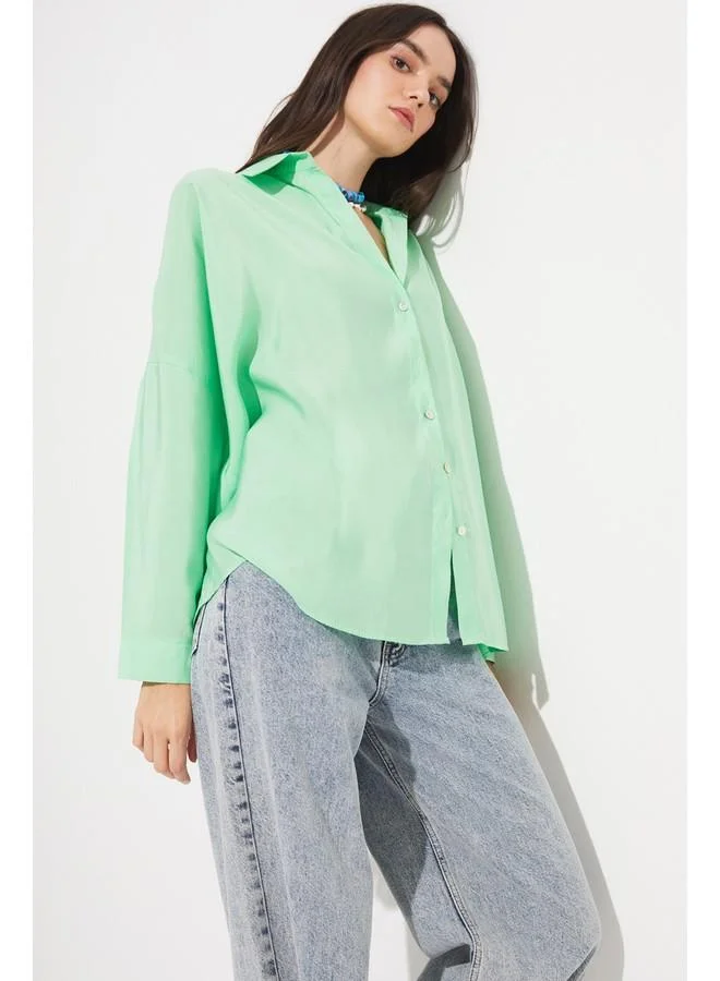 JUNE June Women Boyfriend/Wide Fit Modal Blend Woven Shirt Light Green