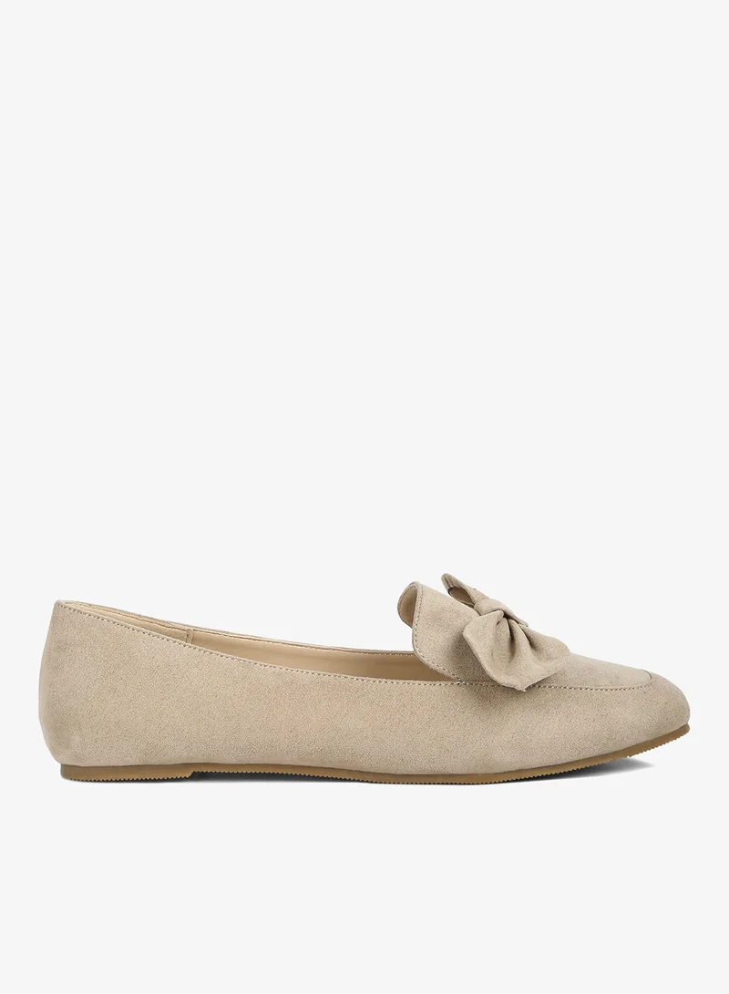 Bow Loafer in Tan
