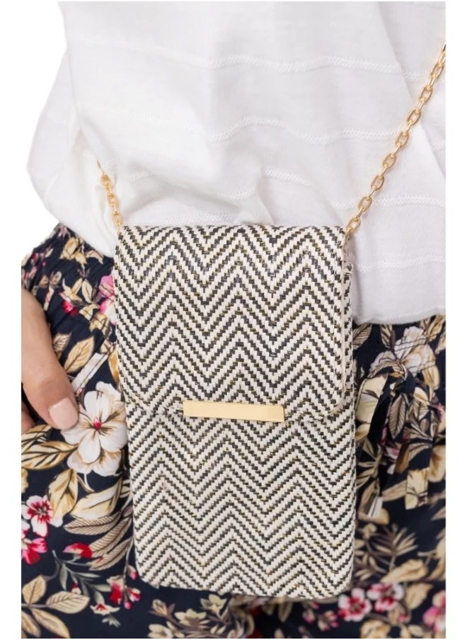 هايليز Chevron Textured Crossbody Pouch - Beige