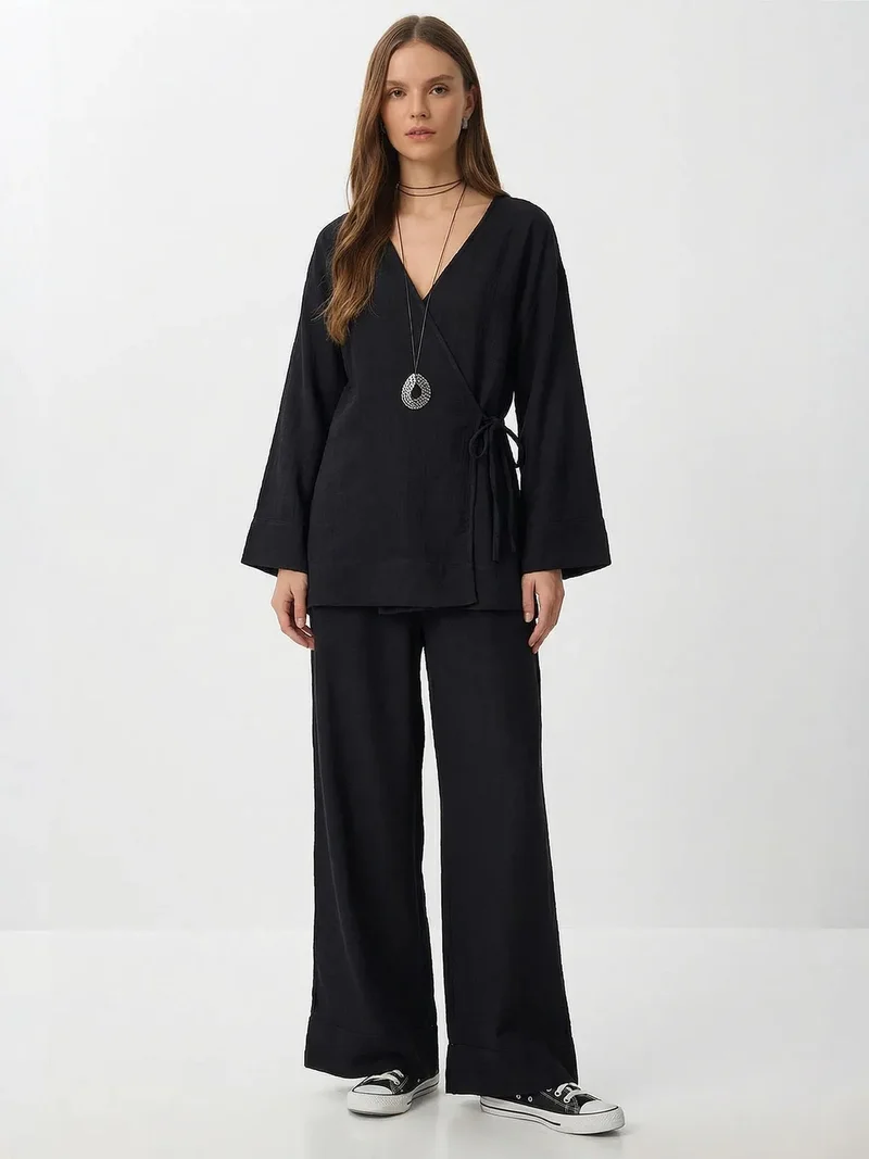 السعادة في إسطنبول ISTANBUL High Waist Wide Leg Pants & V-Neck Tie Detail Blouse Co-ord Set