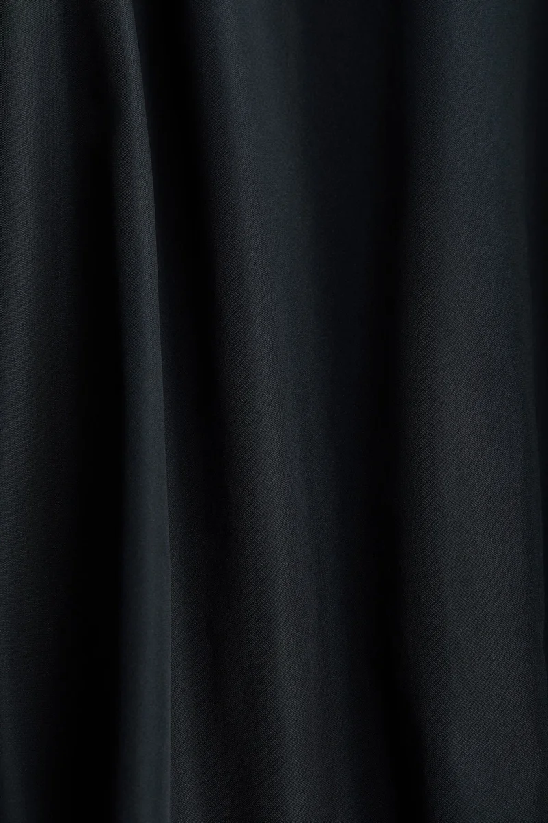 اتش اند ام تنورة ميدي بقصة منفوخة