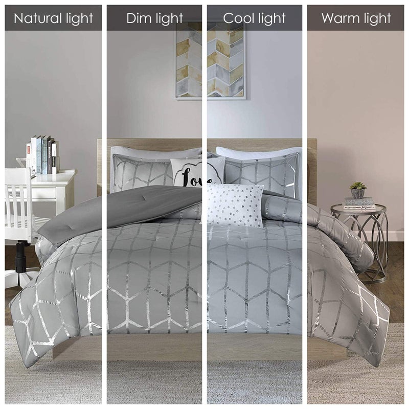 Intelligent Design - ID10-1245 Raina Comforter Set Metallic Print Geometric Design, Modern Trendy All Season Bedding Set, Matching Sham, Decorative Pillow, Grey/Silver, King/Cal King, 5 Piece - Image 2