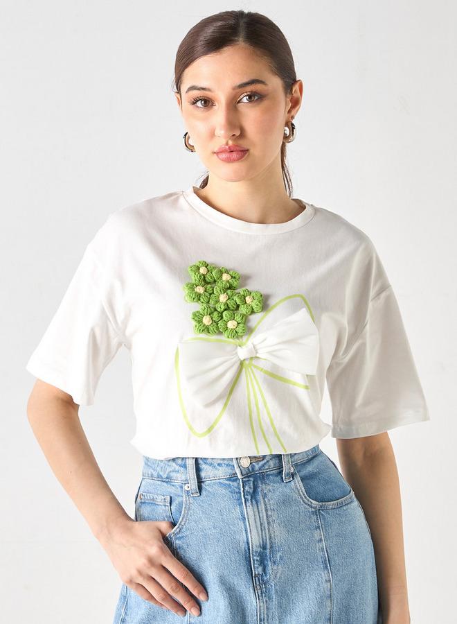 تواكستريمز بلوزة بياقة ضيّقة وزخارف أزهار وفيونكة من تو إكستريمز - Image 1