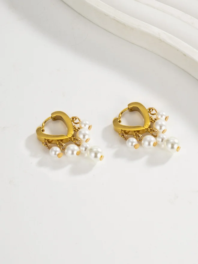 ستايلي Styli Heart-Shaped Faux Pearl Dangle Earrings