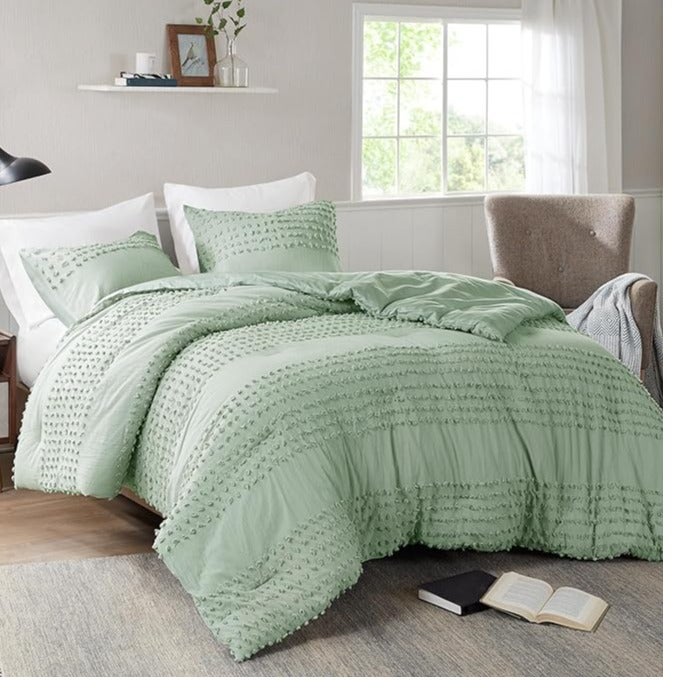 طقم مفارش سرير كينج 6 قطع من Hometopia – لحاف مبطن ناعم 230×260 سم مع ملاءة مطاطية عميقة 200×200+30 سم و4 أكياس وسائد 50×75 سم – قماش مايكروفايبر مضاد للحساسية، قابل للغسل، تصميم بارز أنيق – طقم سرير فاخر لجميع الفصول مناسب للمنازل والفنادق